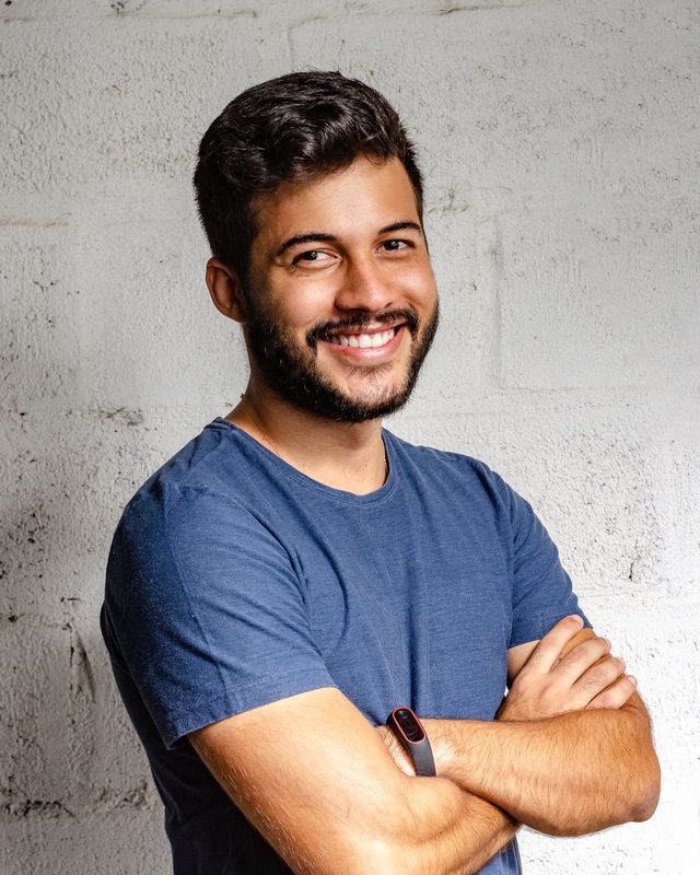 Daniel Reyes — Exam Prep Lead · IELTS examiner (fmr.)